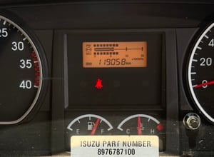 ISUZU NEW FRR190 MT ตู้เเห้ง 3 บาน