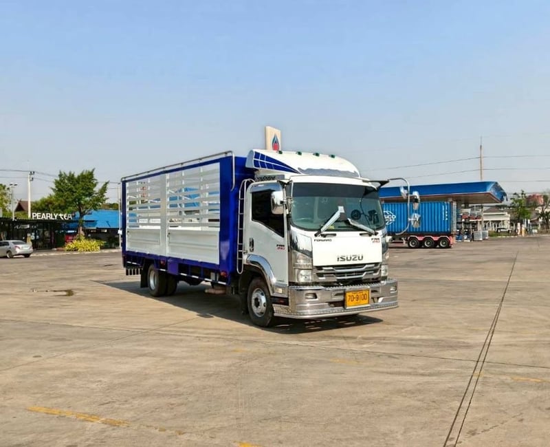 ISUZU FRR 210 กะบะเหล็กคอกสูง