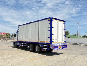 HINO FL8J 260 แรง 10ล้อตู้แห้ง 10 บาน  ตู้ต่อใหม่