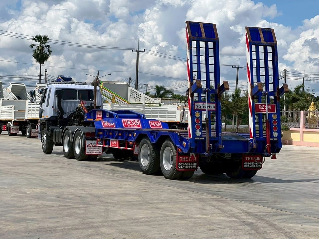 HINO FM2K 260 แรง หัวลากหางโรเบท HINO FM2K 260 แรง หัวลากหางโรเบท