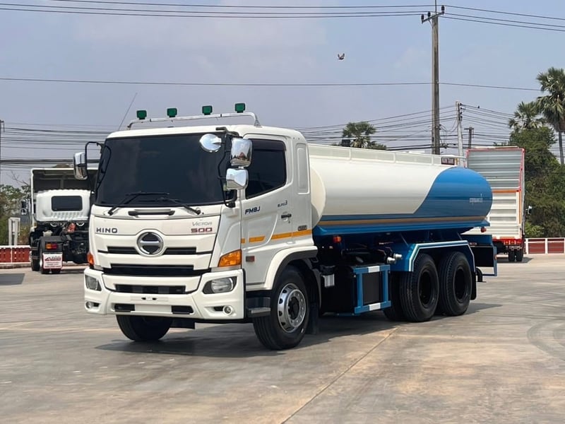 HINO FM8J 260 บรรทุกน้ำ ใส่แท็งก์ใหม่ 