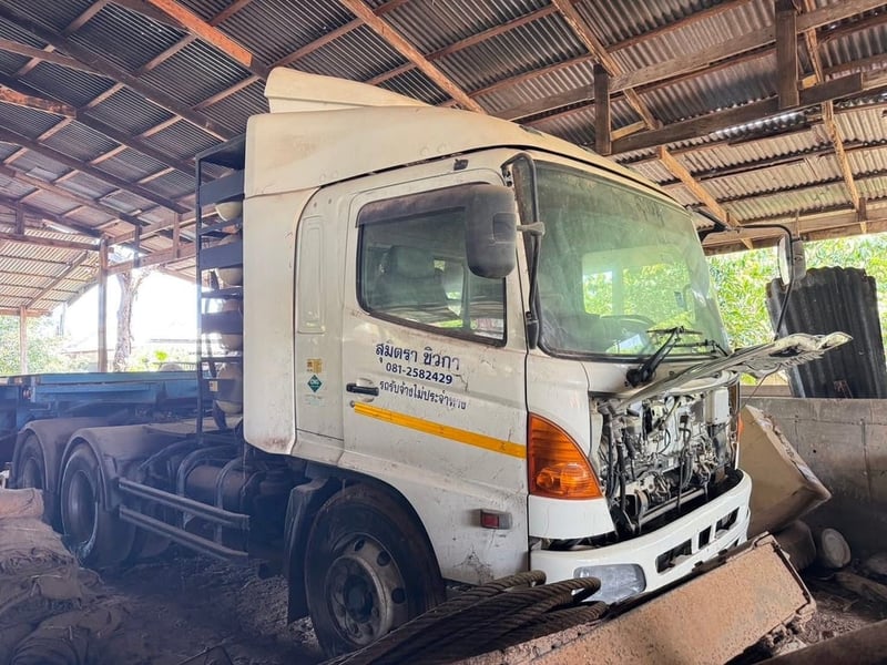 หัวลากก๊าส CNG พร้อมหางก้าง 2 เพลา