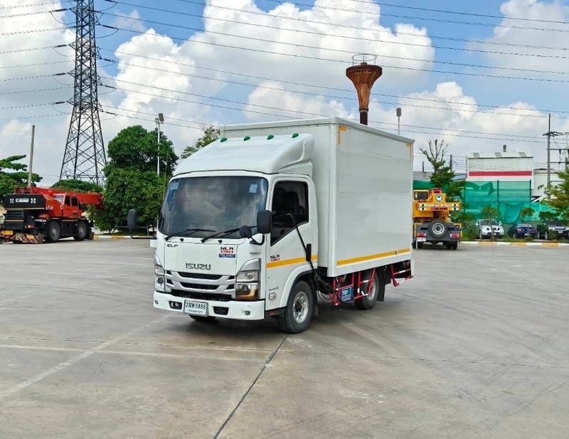 ไมล์ 66,087❗️ISUZU NLR 130 แรง  ตู้แห้ง ยาวใน 3.20 เมตร ปี 2567