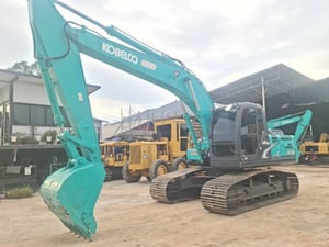 KOBELCO SK200 SUPER XM เฟรมถาด เครี่องปั้มดี KOBELCO SK200 SUPER XM เฟรมถาด เครี่องปั้มดี