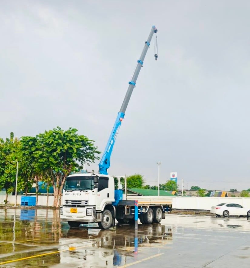 ไมล์ 65,639 กิโล❗️ISUZU FVM 240 คลัซซีMT  ติดเครน ขนาด 6 ตัน