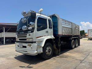 ISUZU เดก้า 320 เกียร์อีตั้น ดั้มพ์หินทราย ปี 2550 ISUZU เดก้า 320 เกียร์อีตั้น ดั้มพ์หินทราย ปี 2550