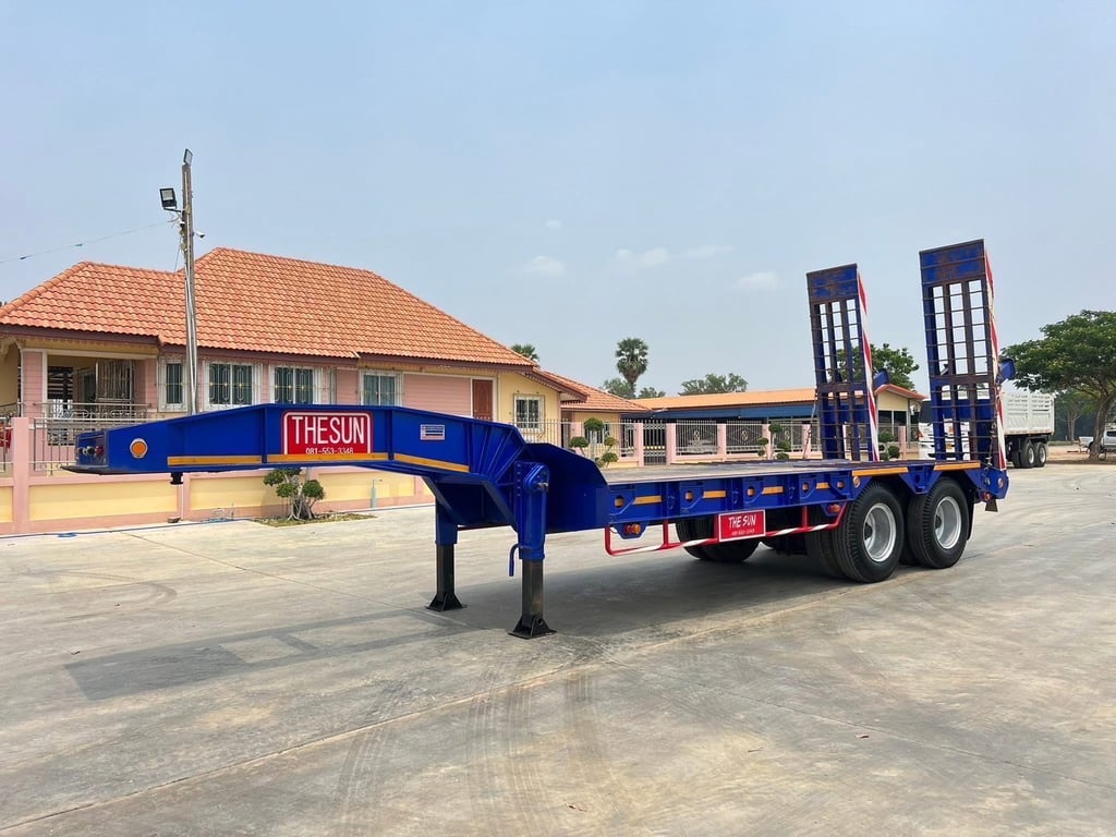 หัวลาก ISUZU 360 แรง พร้อมหางโรเบส สองเพลา ยาว 9.00 เมตร