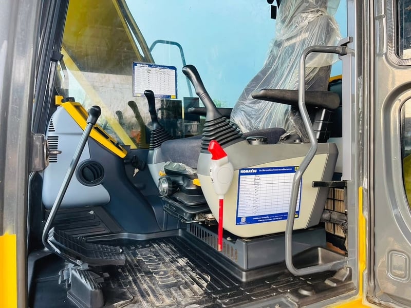 ไมล์ ช.ม 3,600❗️PC130-8MO มือเดียวป้ายแดง