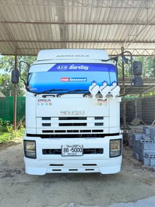 ISUZU 360 หัวลาก  ปี 2556