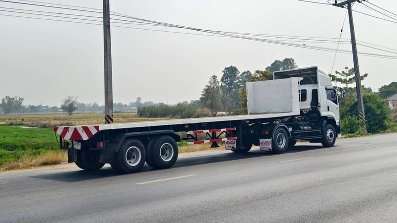 ISUZU FTR 240 MT (หัวลาก 6ล้อ)  พร้อมหางพื้นเรียบ 2 เพลา