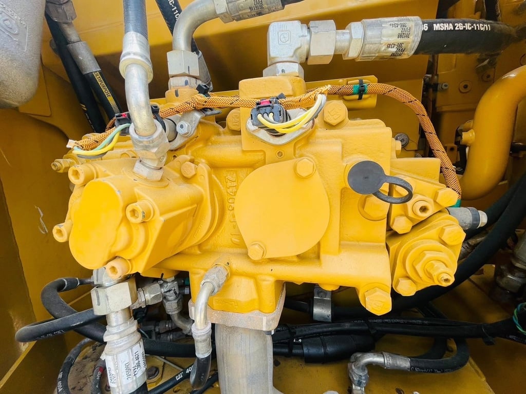 CAT313D2GC เดิมมือเดียวป้ายแดง เครื่องปั้มแห้ง มากๆระบบไวเร็วแรง