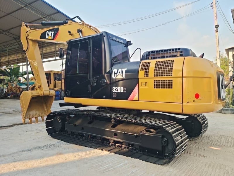CAT 320 D2 GCไมล์ ชม 9200