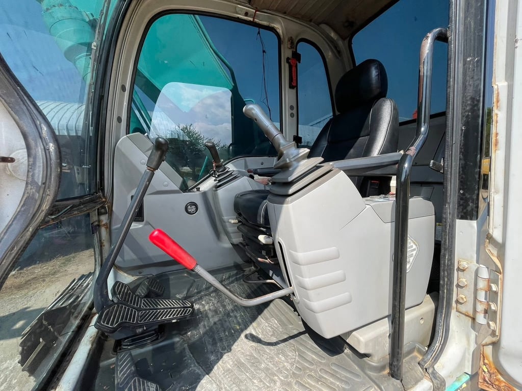  SK200-6YN07 เล่มทะเบียน ไฟฟ้าครบ  ระบบดีมากเครื่อง-ปั๊มดี