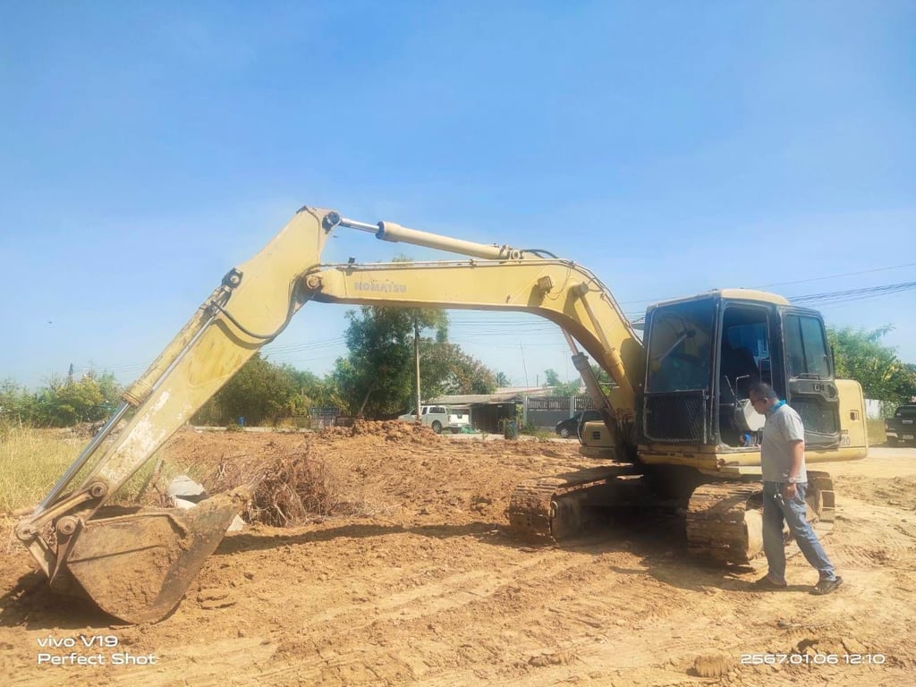 PC120-6ZE  ขายตามสภาพ ใช้งานปกติ ใบชื้อขาย พิกัด ปทุม ราคา 480.000.บาท 📞 094-653-6339 อิฐ PC120-6ZE  ขายตามสภาพ ใช้งานปกติ ใบชื้อขาย พิกัด ปทุม ราคา 480.000.บาท 📞 094-653-6339 อิฐ