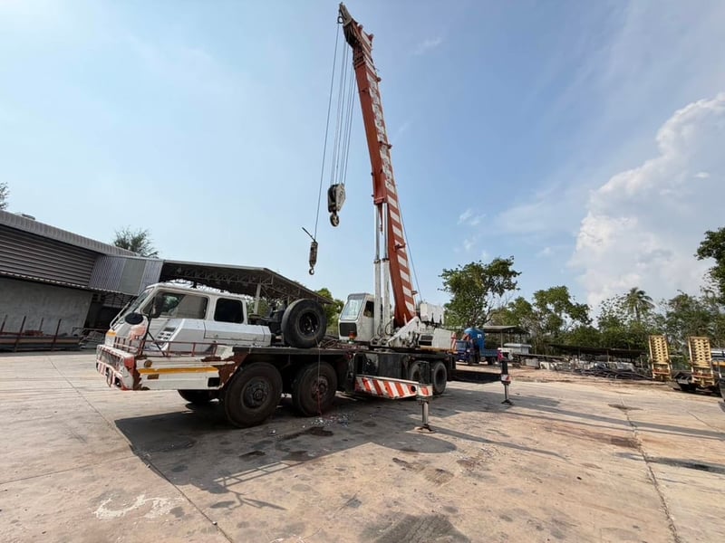 รถเครน TADANO ขนาด 35 ตัน รุ่นTG350M1  5 คอนโทรล