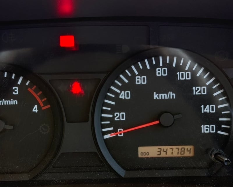 ISUZU FRR 210 แรง 6ล้อติดเครน 4.5 ตัน 