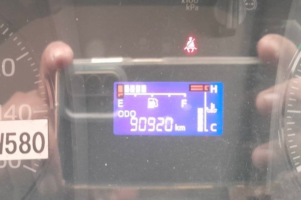ไมล์ 30,573 กิโล❗️6ล้อดั้มติดเครน NEW ISUZU FRR 190 แรง  เครน UNIC 3 ตัน 