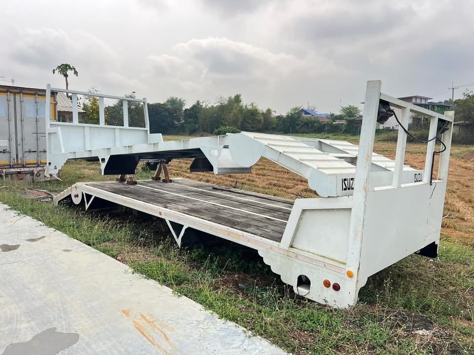 ขาย ถาดหางปลา ( หางต่อใหม่ ) บรรทุกแม็คโคร ขาย ถาดหางปลา ( หางต่อใหม่ ) บรรทุกแม็คโคร