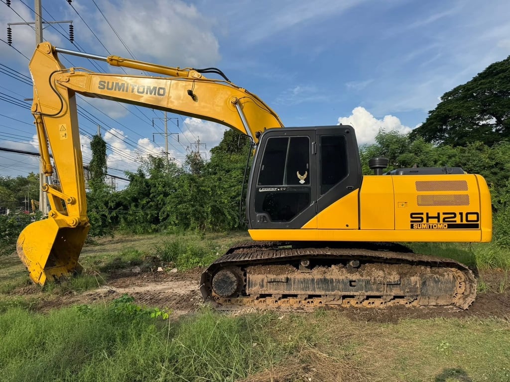 SUMTOMO SH210-5 เครื่อง ISUZU