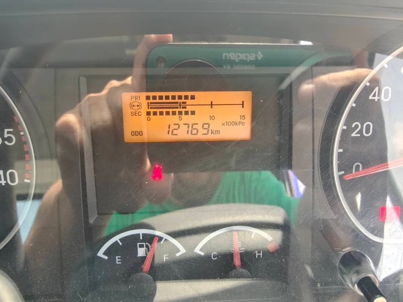 6ล้อดั้มพ์ติดเครน ISUZU NEW FRR210 XCMG ใหม่  เครน 3 ตัน