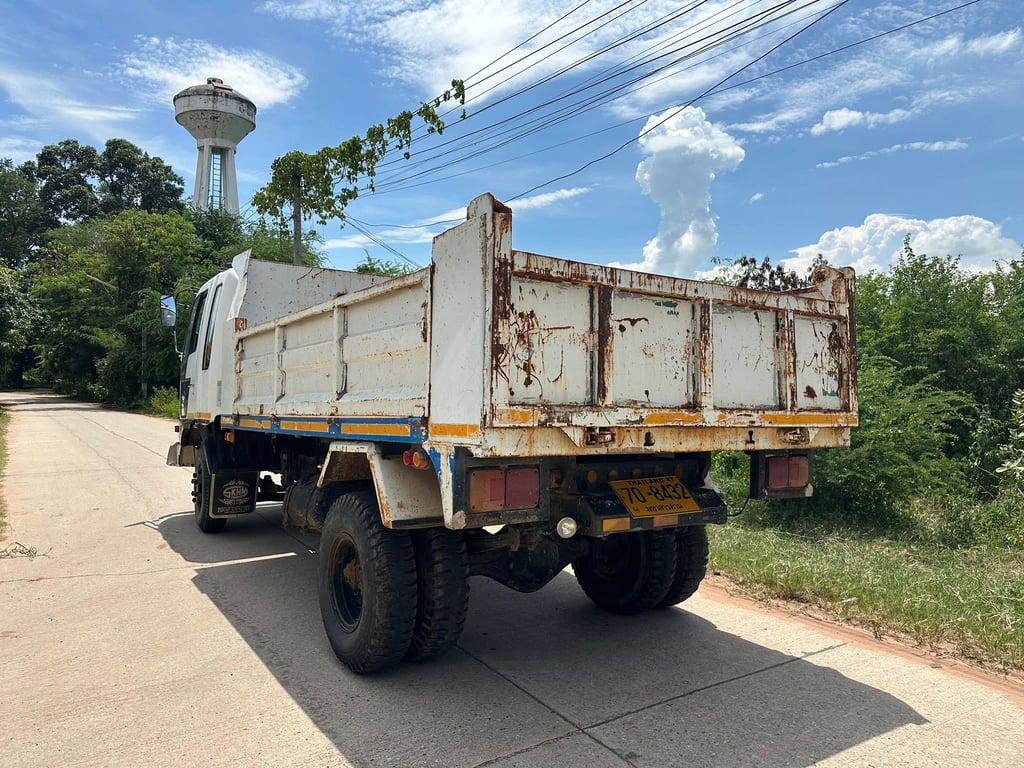 6ล้อดั้มพ์ HINO.H07C (210 ) ยาง.825-16 6ล้อดั้มพ์ HINO.H07C (210 ) ยาง.825-16