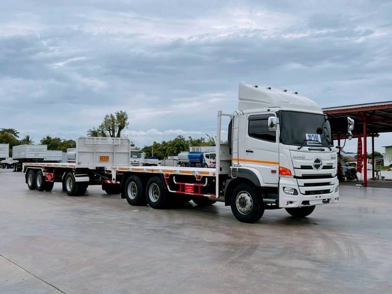 HINO FM1A 344 พ่วงแม่ลูกพื้นเรียบ บรรทุกของ 34,700 ตัน HINO FM1A 344 พ่วงแม่ลูกพื้นเรียบ บรรทุกของ 34,700 ตัน