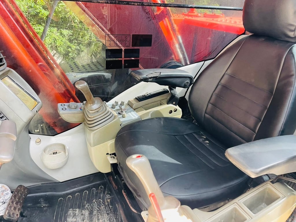 ZX200-5G ไฟฟ้าครบ ระบบดี เครื่องดี ปั้มแห้ง โช่ใหม่ เฟรมสวย