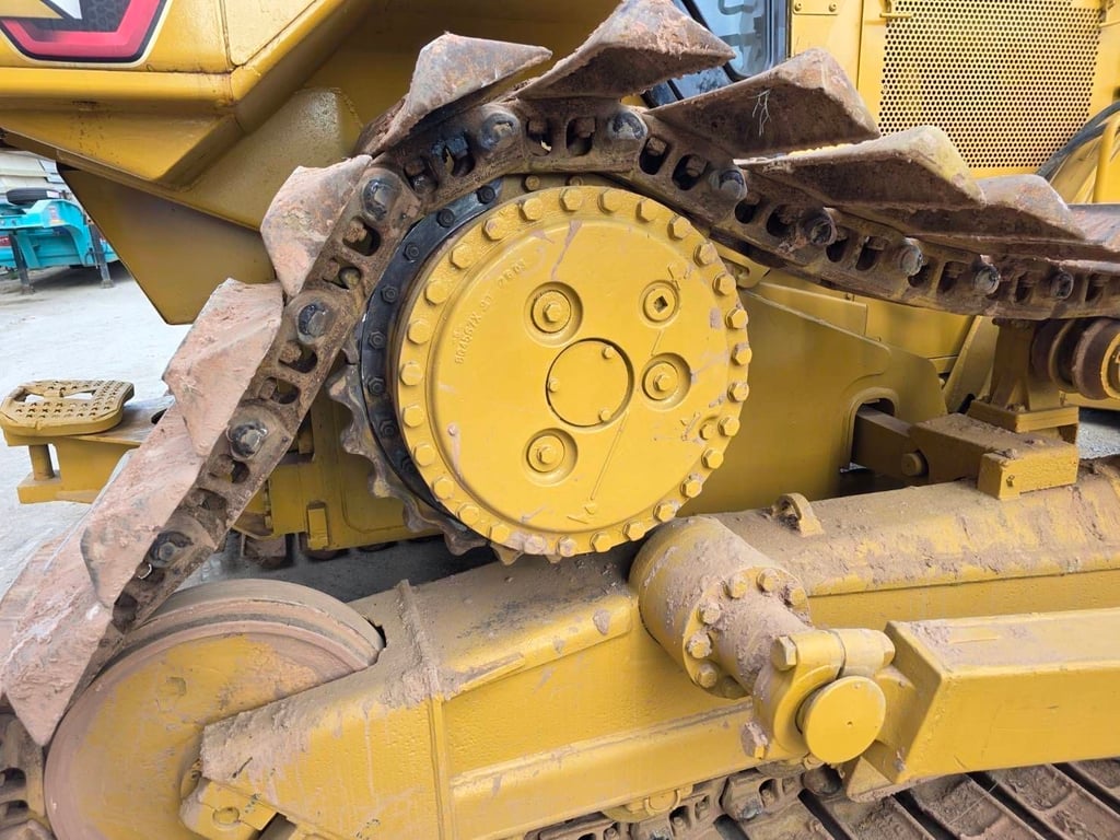 แทรกเตอร์ D6M เล่มทเบียน ช่วงล่างดี  เก๋งแอร์