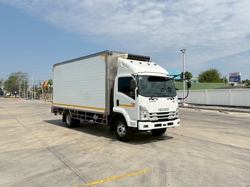 เข้าใหม่❗️ไมล์ 2 หมื่น❗️NEW FRR 190  ตู้เย็นติดลบ-20 องศา