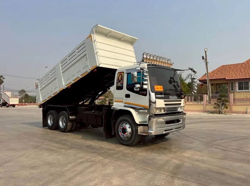 ISUZU FXZ 270 ยูโร ดั้มพ์สามมิตร 