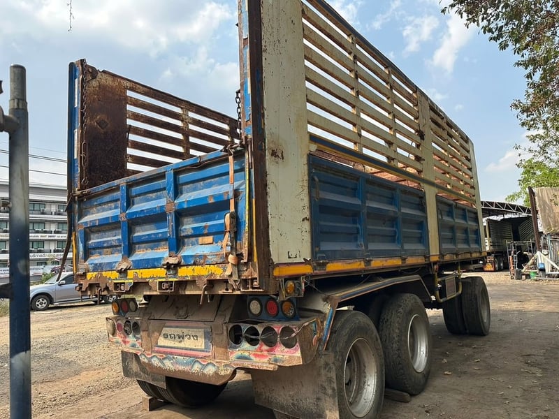 ขายลูกพ่วงดั้มพ์ ยาว.6.80. สูง.2.20.  กว้าง.2.50.เมตร ปี 2557