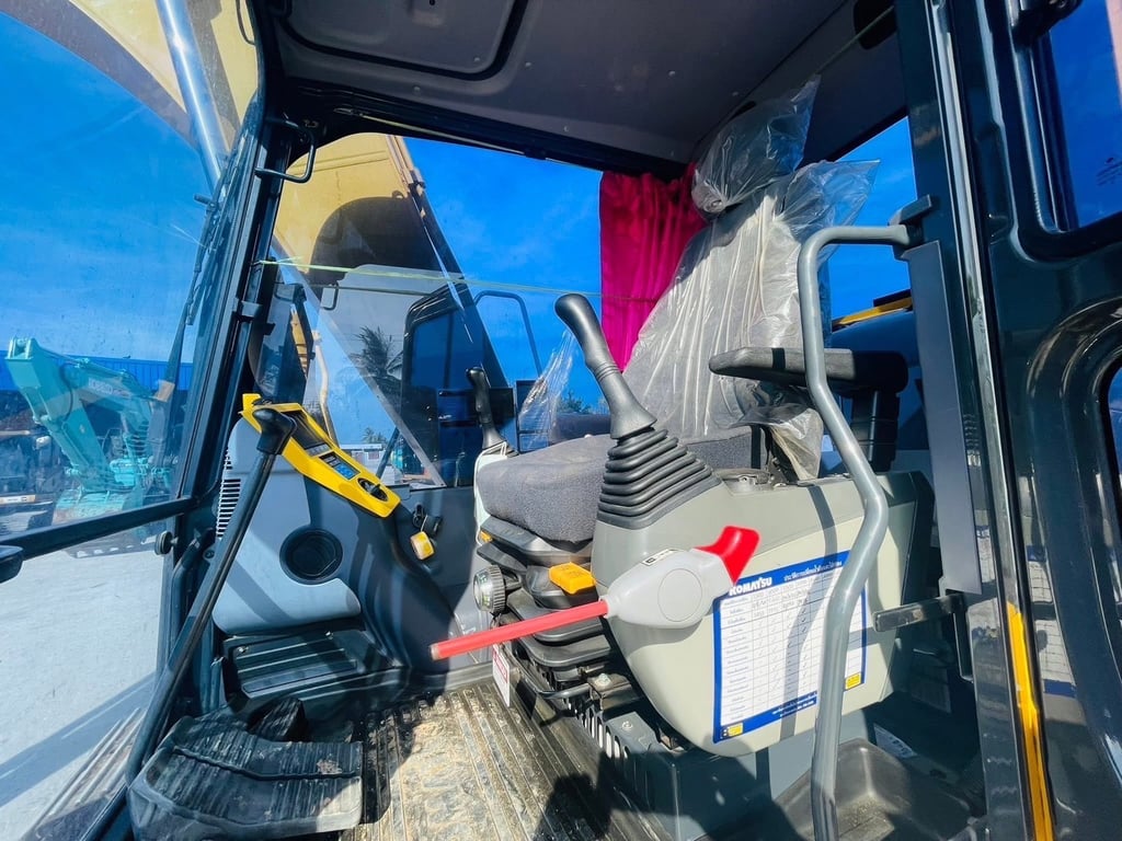 ไมล์ ช.ม 3,200❗️PC130-8MO PM 7000 ชม  ชุดจดทะเบียน มือเดียวป้ายแดง 