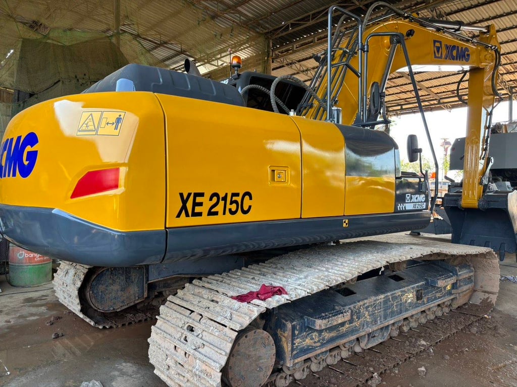 เช้าใหม่❗️ไมล์ ช.ม 2,400❗️XCMG XE215C  สภาพนางฟ้า