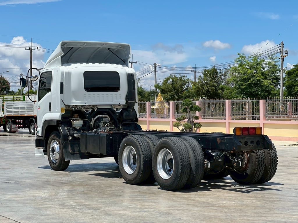 ISUZU FXZ 300 หัวคัดซี   ยาว 6.30 เมตร ปี 2558
