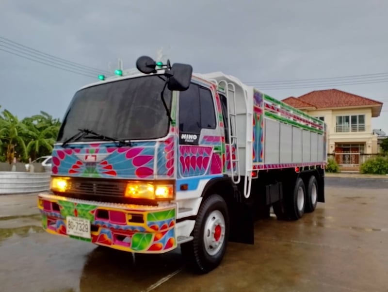 HINO FM3H 195 สองเพลาดั้มพ์  กระบะปีเนียม