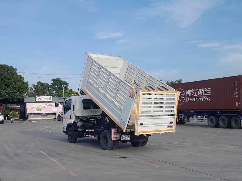 ไมล์ 5,573 กิโล❗️NEW FRR 210 ปี 2566 ดั้มพ์คอกเกตร สามิตรรถ? ไมล์ 5,573 กิโล❗️NEW FRR 210 ปี 2566 ดั้มพ์คอกเกตร สามิตรรถ?