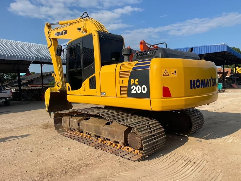 PC200-8MO มือเดียวป้ายแดง เติมๆ