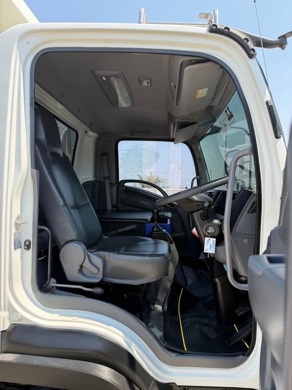 เข้าใหม่❗️เลขไมล์ 64,366 กิโลเมตร ISUZU NEW FRR 210 ดั้มพ์ 5 คิว เข้าใหม่❗️เลขไมล์ 64,366 กิโลเมตร ISUZU NEW FRR 210 ดั้มพ์ 5 คิว