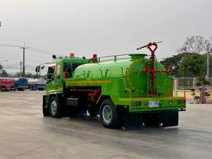 SUZU FTR 200 แรง 6ล้อทุกน้ำ แท็งก์จุ 6000 ลิตร  ไมล์ 13,565