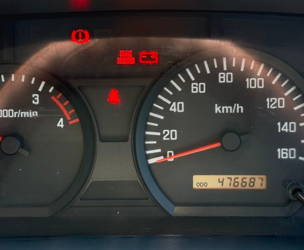 ISUZU NQR 175 ปี 2557 กะบะปีเนียม 