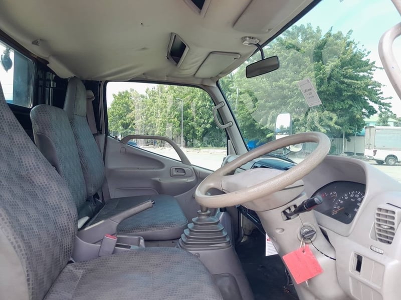 HINO XZU 136 แรง 6ล้อสไลด์ถาดกองพื้น