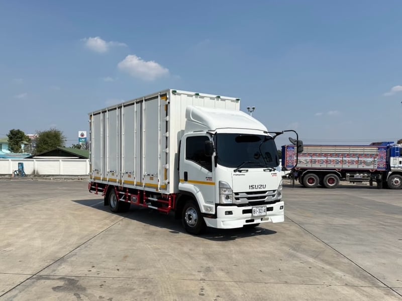 เข้าใหม่❗️ไมล์ 41,086❗️ISUZU NEW FRR 210 ตู้แห้ง 10 บาน เข้าใหม่❗️ไมล์ 41,086❗️ISUZU NEW FRR 210 ตู้แห้ง 10 บาน
