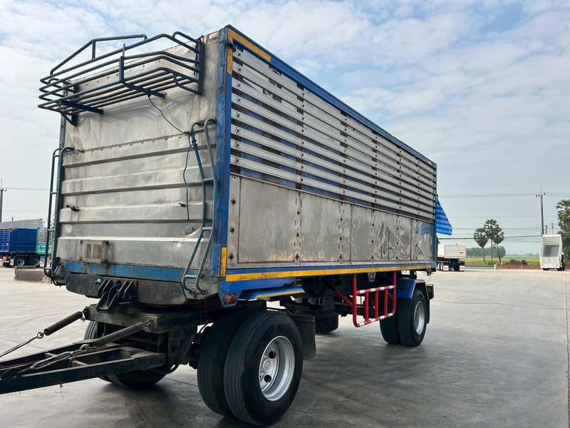 รถพ่วงแม่ลูก ISUZU FYH 360 แรง ปี 2556 ด้้มพ์คอกเกษตร รถพ่วงแม่ลูก ISUZU FYH 360 แรง ปี 2556 ด้้มพ์คอกเกษตร