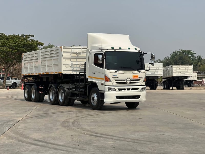 HINO FM2P 380 หัวลากพร้อมหางเซมิดัมพ์ สามมิตร