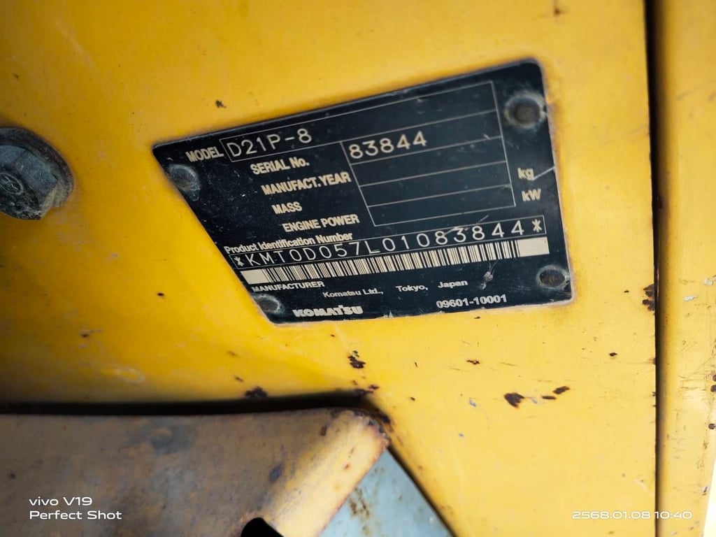  D21P-8 ยังไม่เคยใช้งานในเมีองไทย  ตัวล่าสุด  ( รถเก่านอก ) 