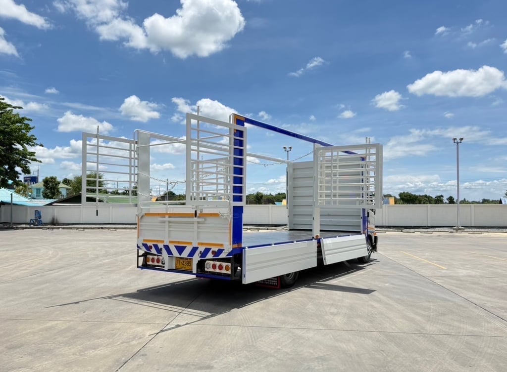 HINO NEW FC9J 210 แรง เต็ม ๆ ชุดแต่ง  ปี 2566