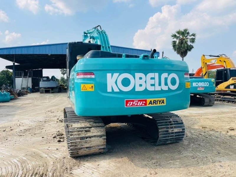 SK200-10YN15 รถสวยมือเดียวป้ายแดง SK200-10YN15 รถสวยมือเดียวป้ายแดง