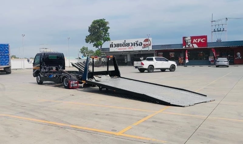 HINO XZU 136 แรง 6ล้อสไลด์ถาดกองพื้น