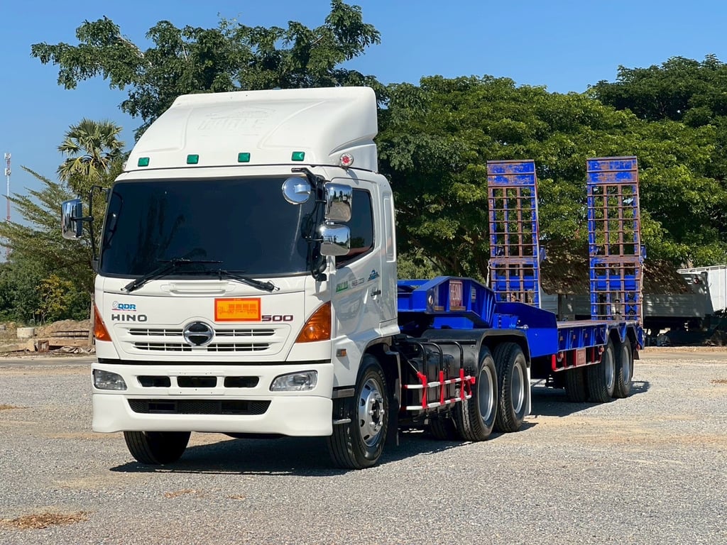 HINO FM1J 245 แรง หัวลากพร้อมหางโรเบท 