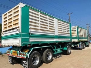 HINO 380 พ่วงแม่ลูกดั้มพ์คอกเกษตร HINO 380 พ่วงแม่ลูกดั้มพ์คอกเกษตร